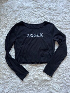 Black 'Angel' Long-Sleeve Ribbed Crop Top